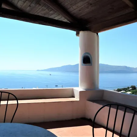 Ferienhaus Al Mare - Terrazzi Panoramici E Ampio Giardino Santa Marina Salina