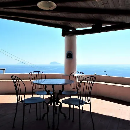 Al Mare - Terrazzi Panoramici E Ampio Giardino Ferienhaus
