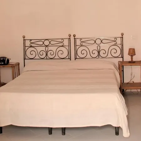 Al Mare - Terrazzi Panoramici E Ampio Giardino Santa Marina Salina