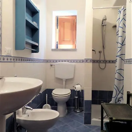 Al Mare - Terrazzi Panoramici E Ampio Giardino Tatil Evi Santa Marina Salina