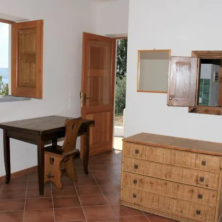 Al Mare - Terrazzi Panoramici E Ampio Giardino Tatil Evi Santa Marina Salina