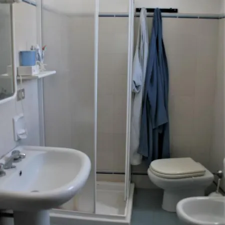 Al Mare - Terrazzi Panoramici E Ampio Giardino Santa Marina Salina