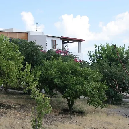 Al Mare - Terrazzi Panoramici E Ampio Giardino * Santa Marina Salina